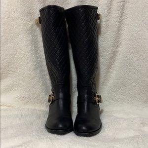 Vince camuto black boots